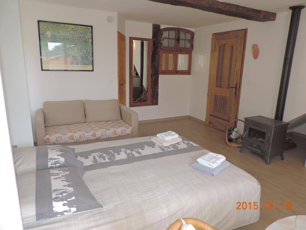 Les Cigales D'Estoublon Apartamento Quarto foto