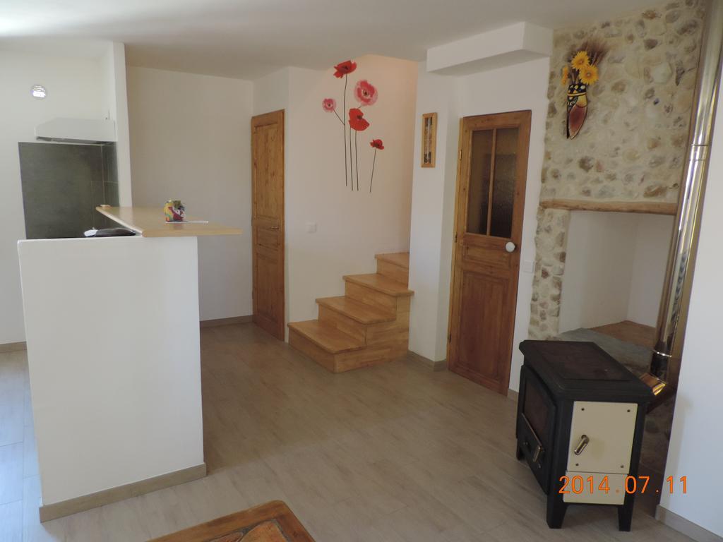 Les Cigales D'Estoublon Apartamento Exterior foto
