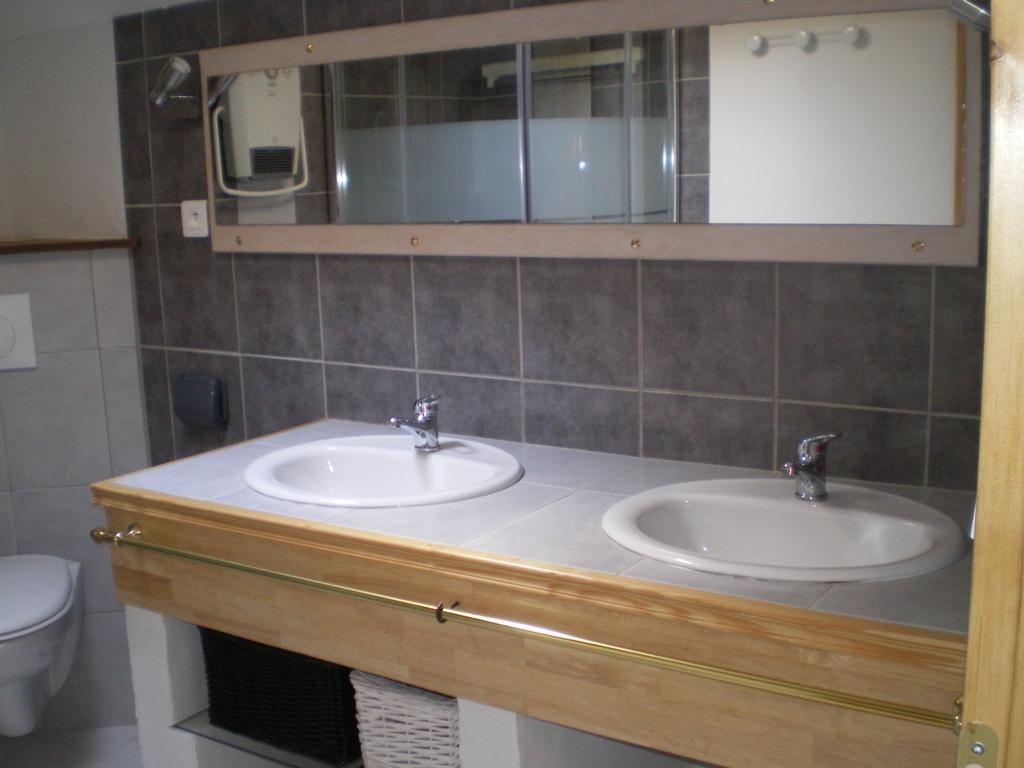 Les Cigales D'Estoublon Apartamento Quarto foto