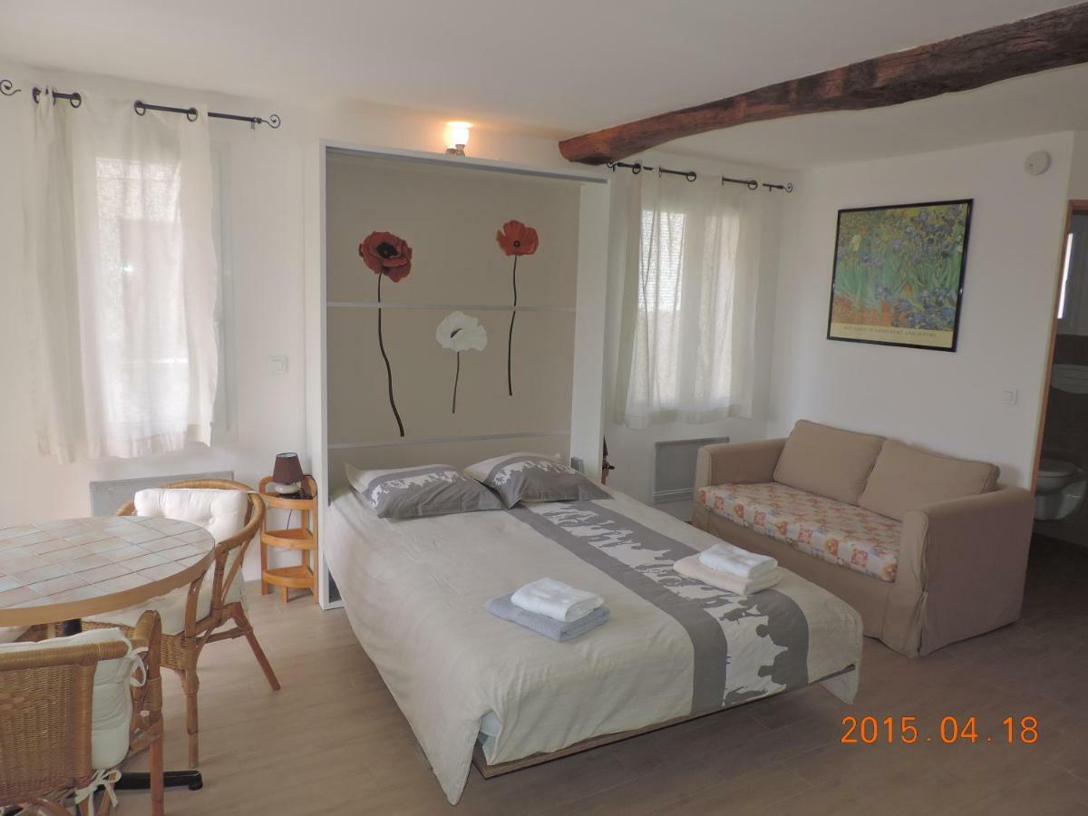 Les Cigales D'Estoublon Apartamento Quarto foto